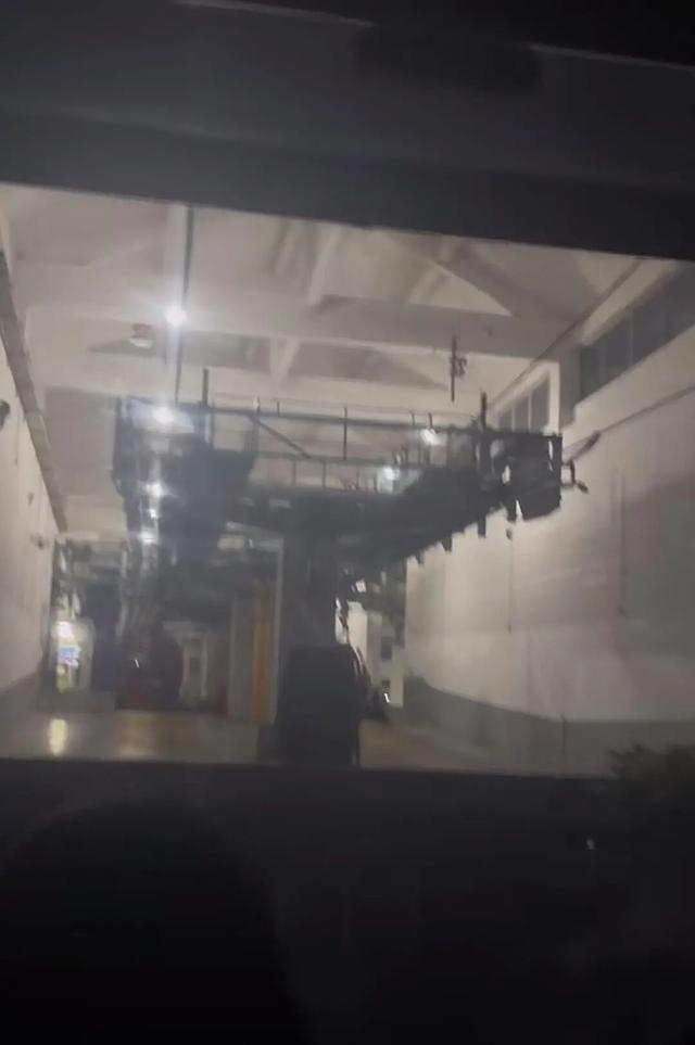 索道突发故障！游客被困半空1小时！知名景区致歉