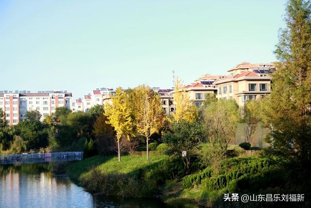 蓝天白云·径去西城拍片