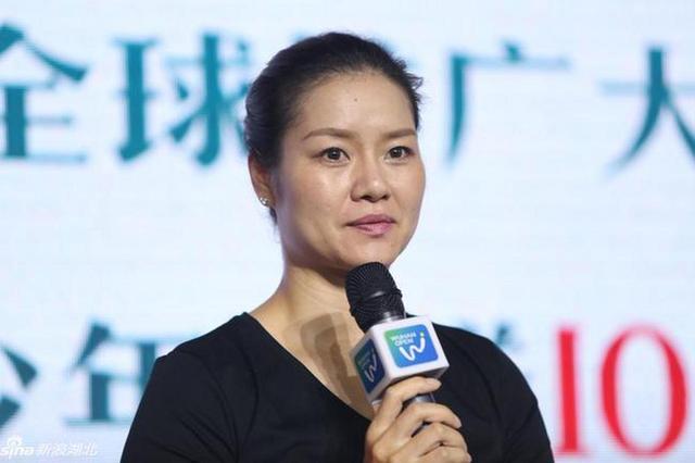 连续退赛80天，郑钦文再破天花板，让李娜和整个网坛“沉默	”了