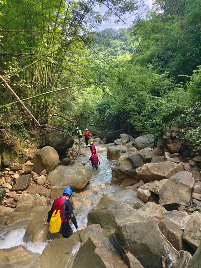 2小时飚拢→重庆清凉避暑“天花板”