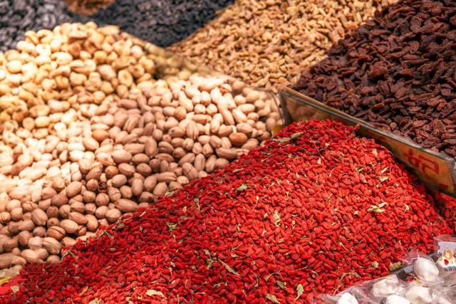 天山下的优美牧场、亚心之都——史上最全新疆乌鲁木齐旅游攻略