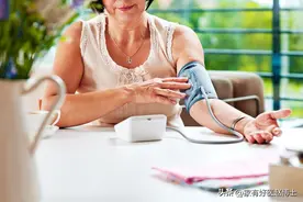 血压早上120/80、晚上140/90，这算高血压吗？能不能吃降压药？图片