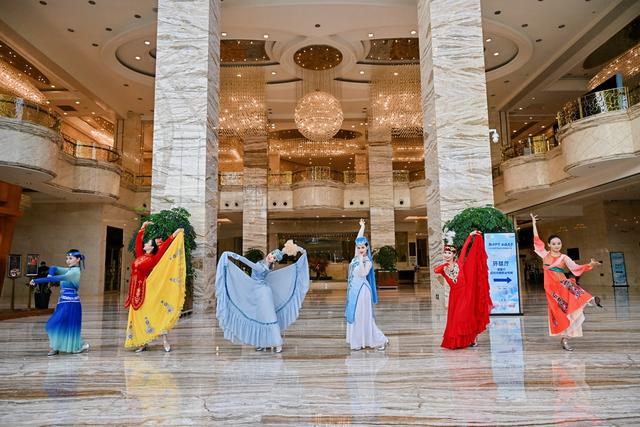 “魅力伊宁·和美杏乡”2025伊宁县文旅推介会在成都成功举办