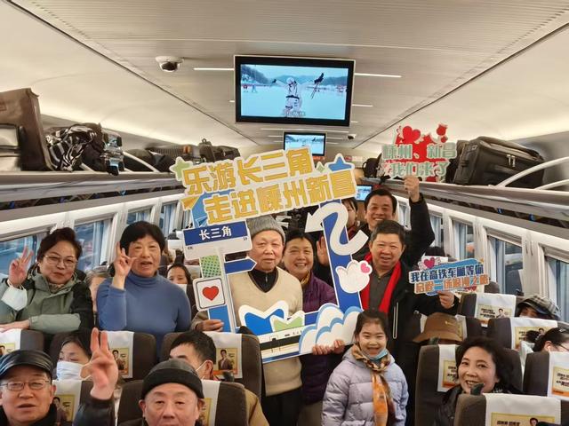 从嫌弃到疯抢爆单，邮轮公司悄悄做这些改变，银发族才是消费主力