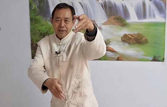 人民日报怒批，一拳就被KO的武学大师马保国，如今口碑又迎反转