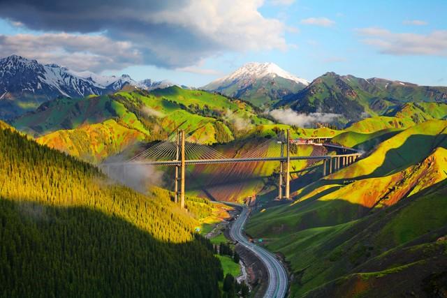 中国风景最美的10座大桥，世界第一高桥花江峡谷大桥仅排第2！