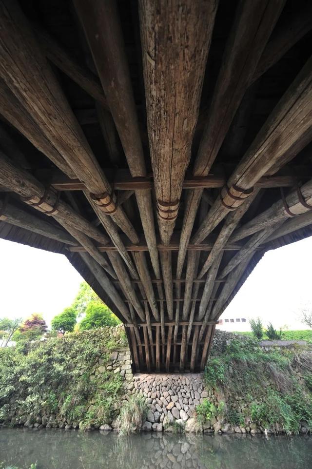 庆元如龙桥：比武分水，对歌解惑，两姓结亲，幼童题词