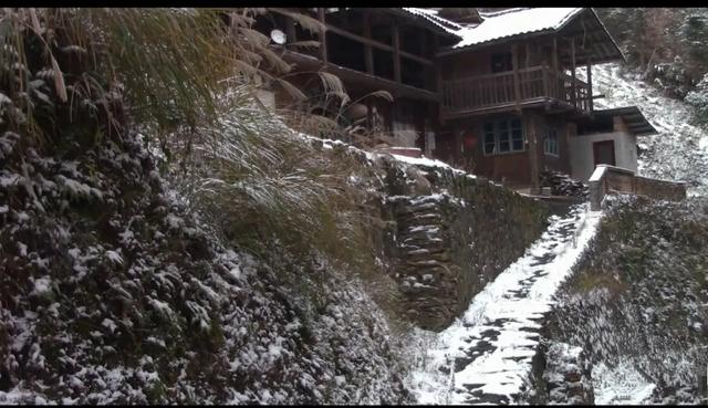 山居这些年,探访过无数苗族村寨,除了羡慕还是羡慕