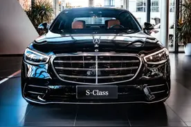 奔驰S级、宝马7系、奥迪A8 谁才是2025年百万级豪华轿车的天花板？图片