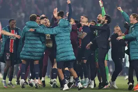 巴黎圣日耳曼晋级夜球迷狂欢滋事 47人被捕图片