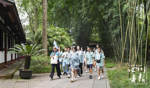 当青春与文化“撞个满怀” | 四川有多巴适？200余名美国华裔青少年告诉你！