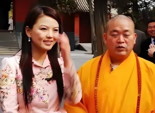 释永信被查后，令人担心的事就发生了！著名央视主持人受到牵连