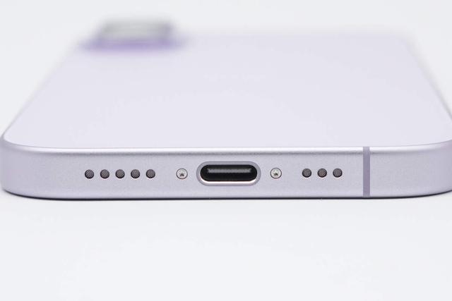 六款苹果原装充电器对决，iPhone 17到底选哪个？