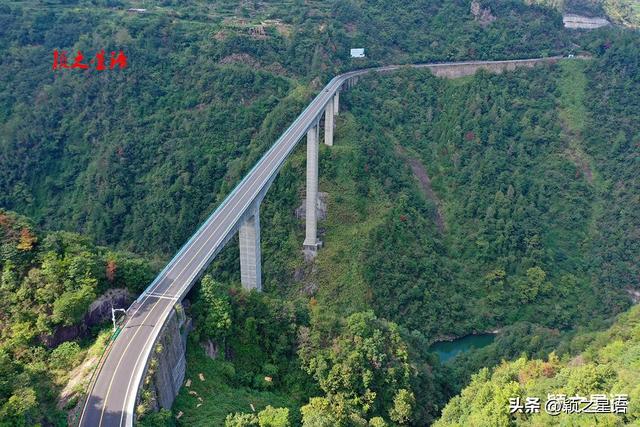 三市交界地带，美丽的风景线，一脚踏三州