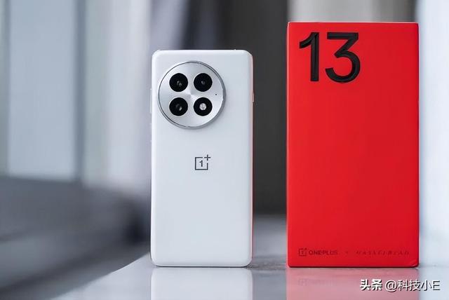 OPPO目前“降价很猛”的旗舰，16GB+512GB暴降1700元，2K屏+IP69