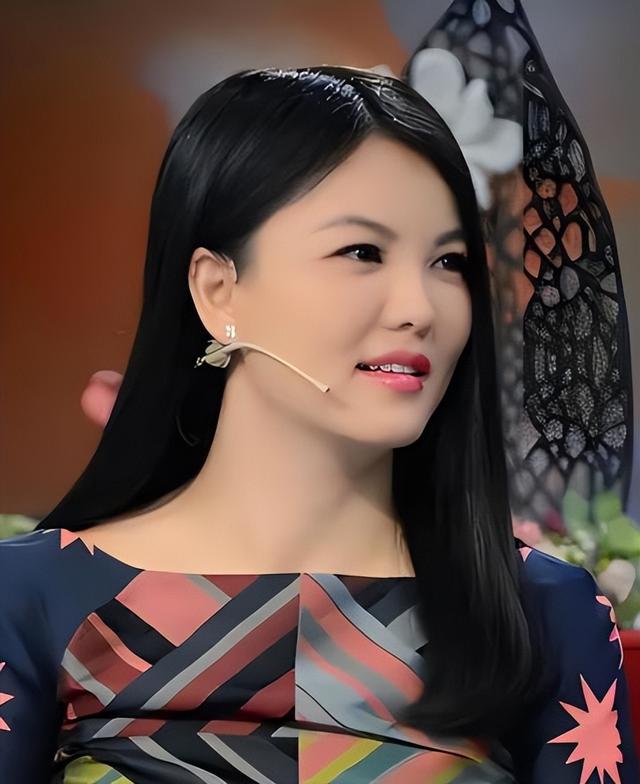 李湘风波再升级！被曝泰国求子只是冰山一角，11年前怀二胎被扒