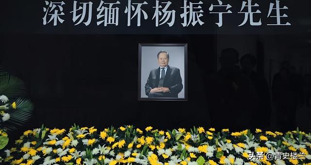 杨振宁去世后，翁帆再发文，49岁无子女的她，早已被安排好了退路