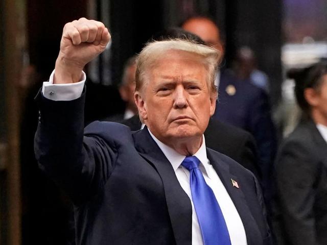 加拿大总理访华第3天	，终于见到最想见的人，一开口连说了3句感谢