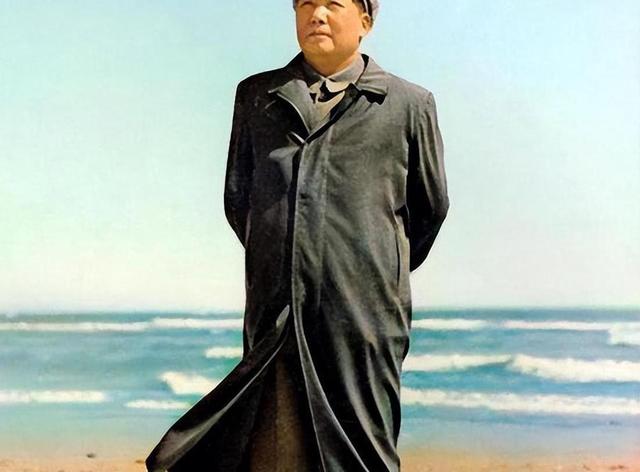 1954年，贺敏学前往中南海做客，毛主席一高兴，亲自打破一个常规