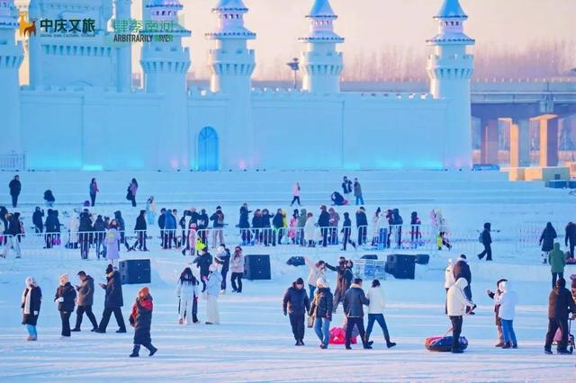冰雪城堡C位出道！长春粉雪嘉年华开园~解锁冬日浪漫新玩法