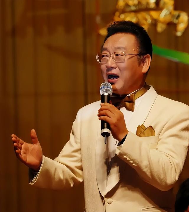 被开除军籍、持国外绿卡、骗财骗色，蒋大为身上的标签哪个是真的