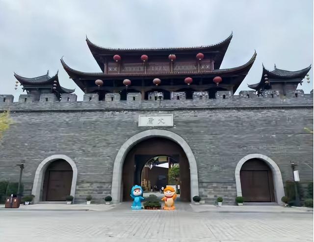 景区赚不到钱，游客花不起钱，谁偷走了中国旅游的灵魂？
