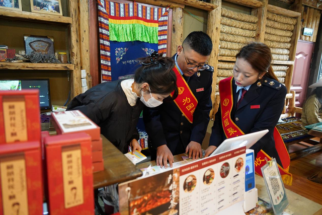 ​税惠春风拂彩林！黑水税务精准滴灌文旅经济