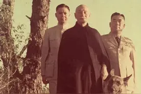 郝柏村追随蒋介石6年，晚年称：蒋最大错误，就是接受雅尔塔协定图片