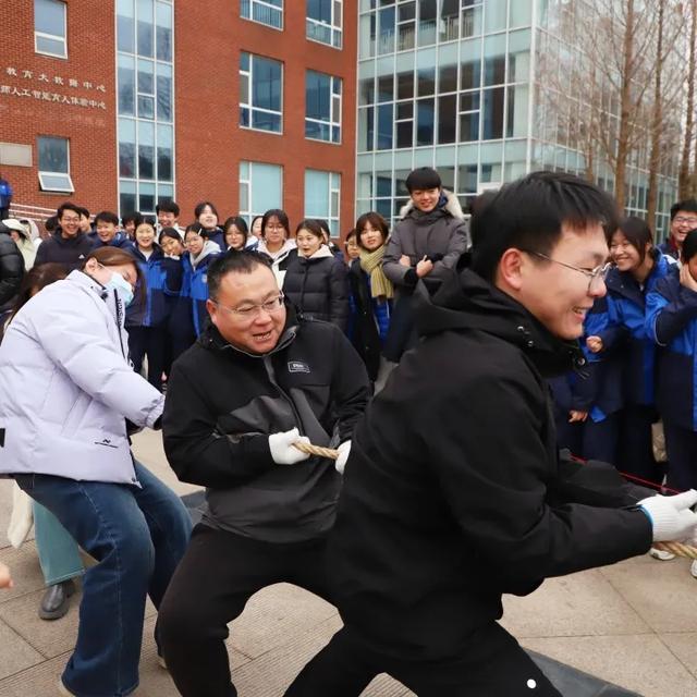 凝心聚力,气拔山河 | 恒德冬季拔河比赛热血开拔!