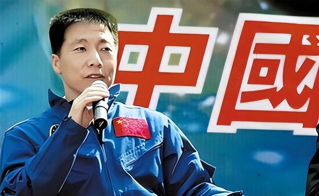 我国首位航天员杨利伟，被授予少将军衔，退休后能享受什么待遇？