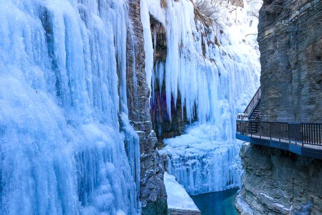 河南人都爱去的云台山，到底凭什么火遍全国？