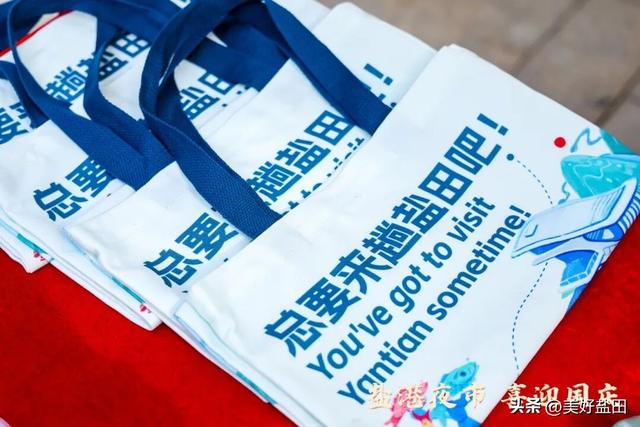 假期必打卡“海港灯火盛宴”！一张图刷爆朋友圈