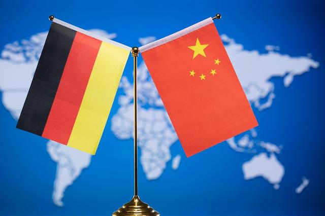 王毅点名高市早苗，德外长态度180度转变，说出中方最在意的话