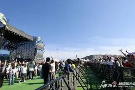 2024新疆超级草莓音乐节 燃爆乌鲁木齐的夏天图片