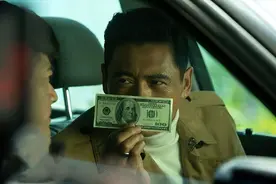 7旬老人手绘人民币母版，制造我国9成左右的假币！2014年锒铛入狱图片