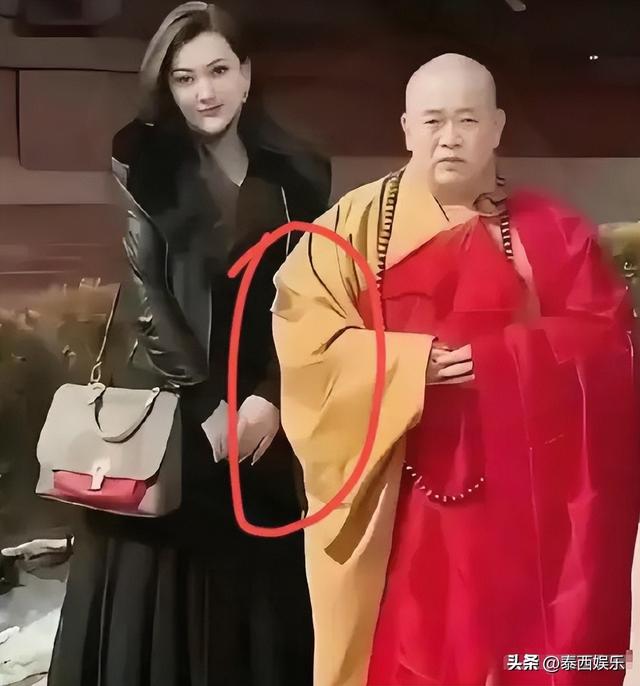 释永信与美女的同框，个个肤白貌美，10年前就曾被举报私生活混乱