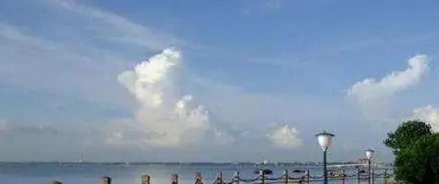 北海：黄金北岸海上观光栈道