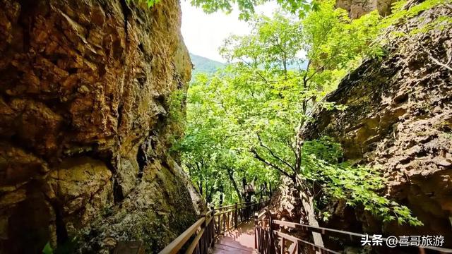 鸡西麒麟山寻麟记：一座灵山的自然奇观与文化秘境