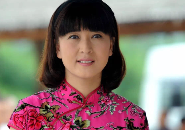 闫学晶哭穷风波大反转！儿子忍不住说出真相，有一点让那英说对了