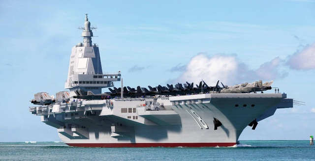 福建舰入列第三天，国防部点名菲律宾，送的八字箴言是动手前兆？