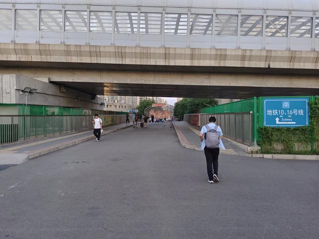 丰台火车站地面非机动车北行指南