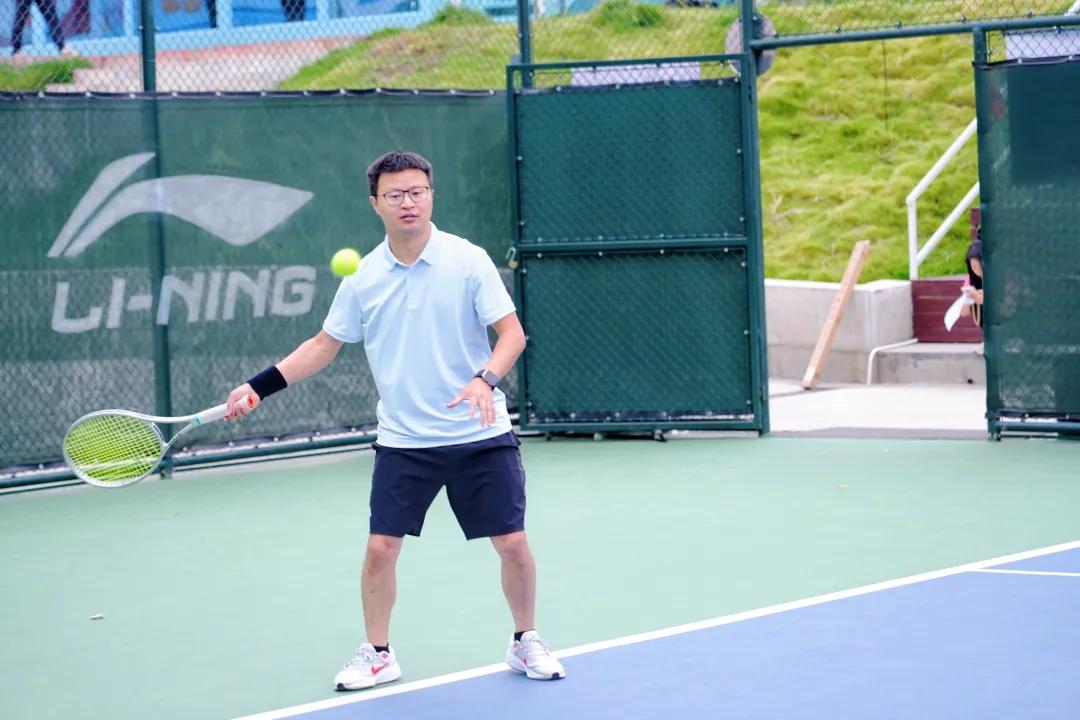 首届网球友谊赛暨武汉市高新技术产业协会网球分会正式成立! 首届网球友谊赛暨武汉市高新技术产业协会网球分会正式成立!