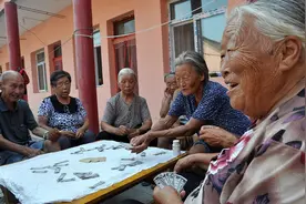 中央定调农民养老金上调后，多地率先开启上涨，最高涨了25元图片