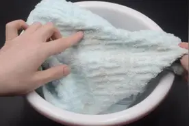 毛巾用久了又臭还滑？别用肥皂洗，教你正确的做法，干净如新图片