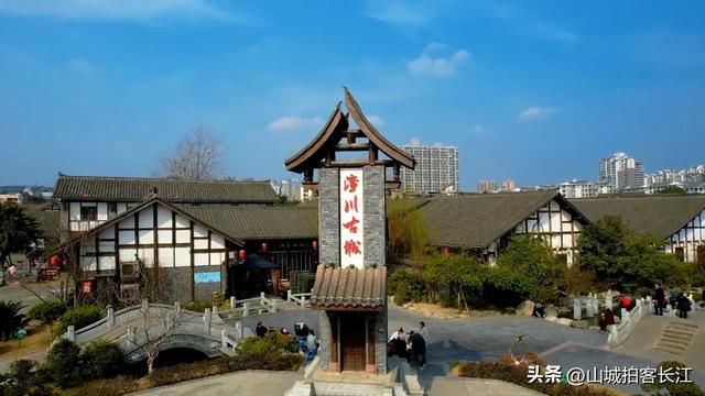 四川失落的传奇城市，以前和成都地位相当，为何如今沦为了普通县