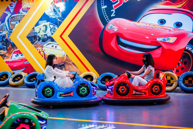 刷爆番禺人朋友圈的新地标，18000㎡的空间究竟藏着什么？