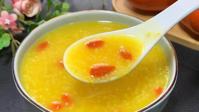 医生研究发现：经常吃芋头的人，用不了多久	，肠胃或有这7个变化