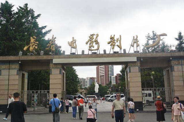 长春旅游干货：坐百年电车、逛百年老街，9大景点狠狠拿捏复古风