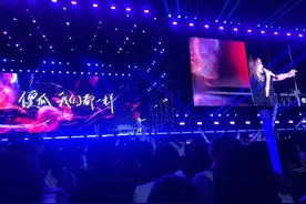 演唱会下沉到县城之后图片
