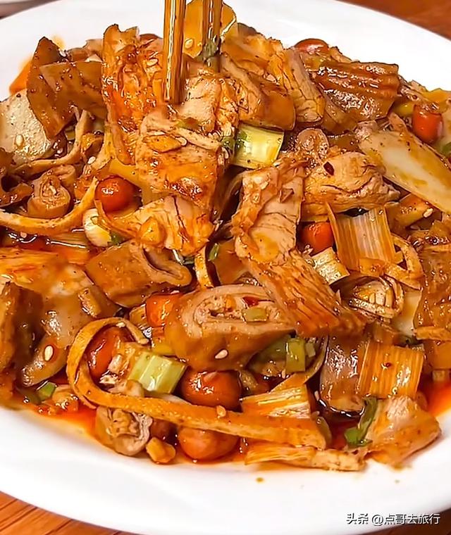 成都崇州最原始的3处老街，古朴原始被严重低估，土美食香味诱人